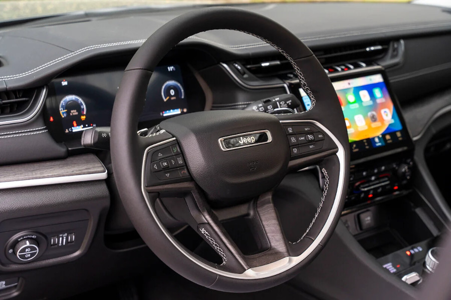 Mechanic Warns about a Grand Cherokee Nightmare